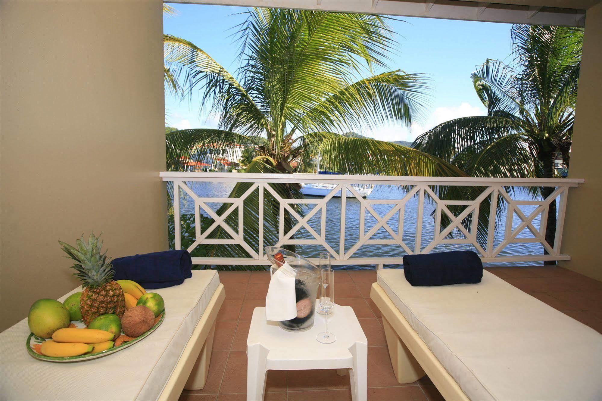 Harmony Marina Suites Rodney Bay Exterior photo